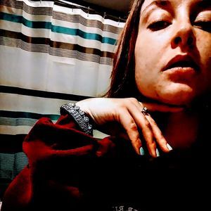 Meet your Posher, Holly